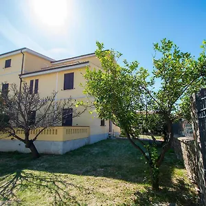 La Corte Del Maria Rosaria Aparthotel